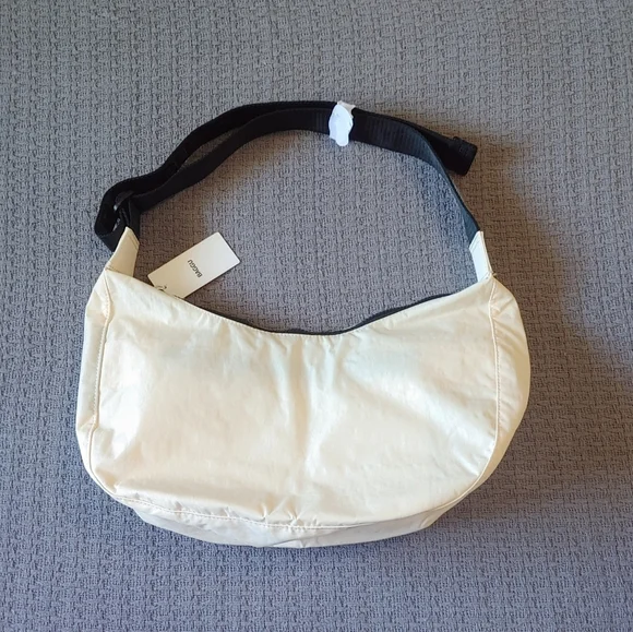 ◇NIEEH◇ CRESCENT BAG IVORY BAGGU Ivory Medium Nylon Crescent Bag | eBay